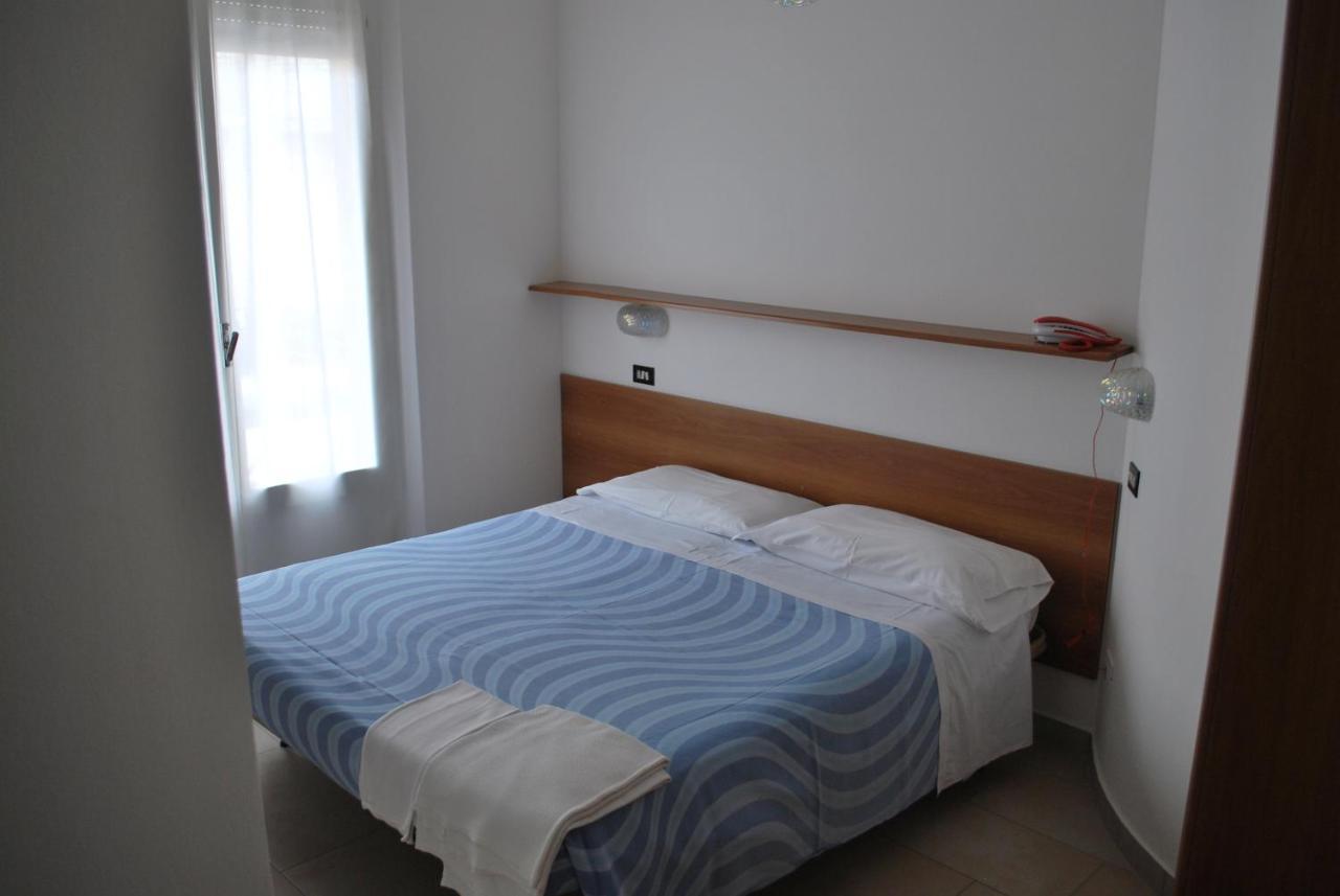 Hotel Numi Rimini Esterno foto